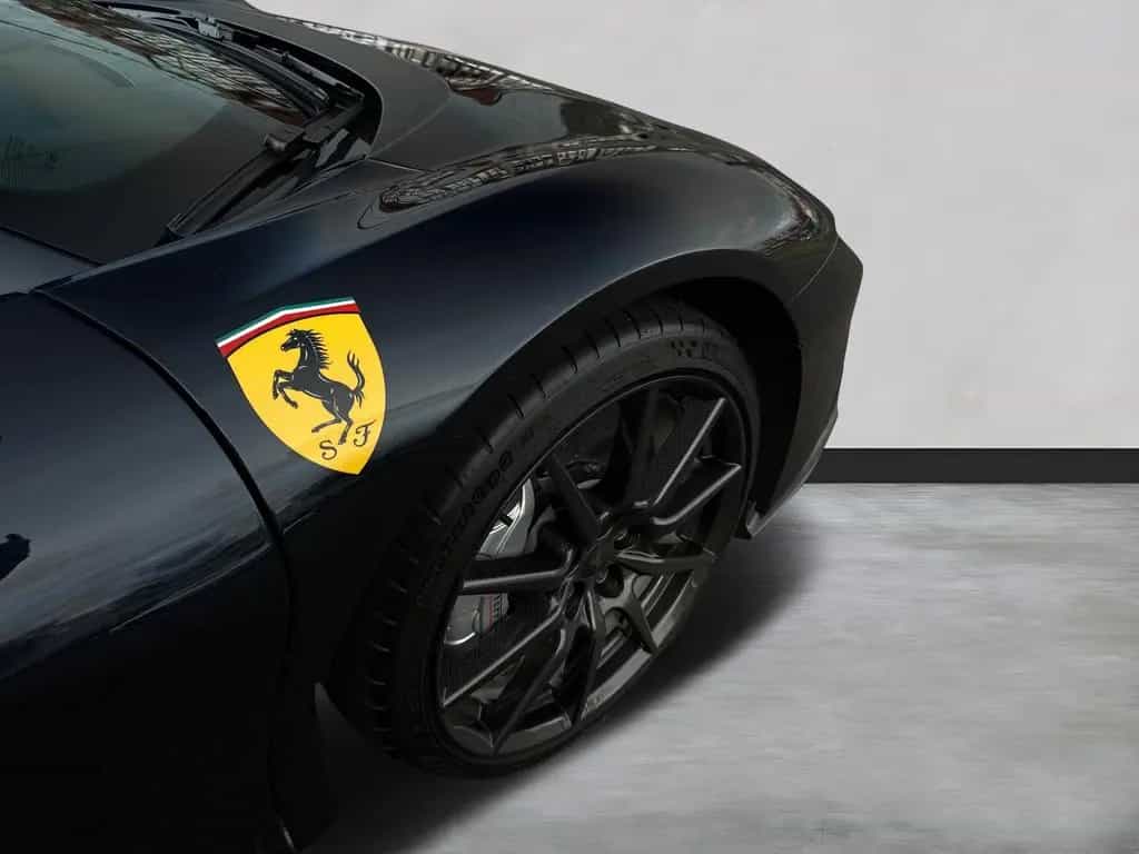 Ferrari SF90 Spider *Embleme*Navi*PDC*Klima*Leder* 08/2023-photo-10
