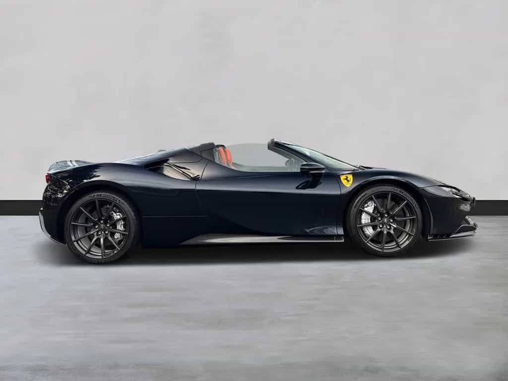 Ferrari SF90 Spider *Embleme*Navi*PDC*Klima*Leder* 08/2023-photo-5