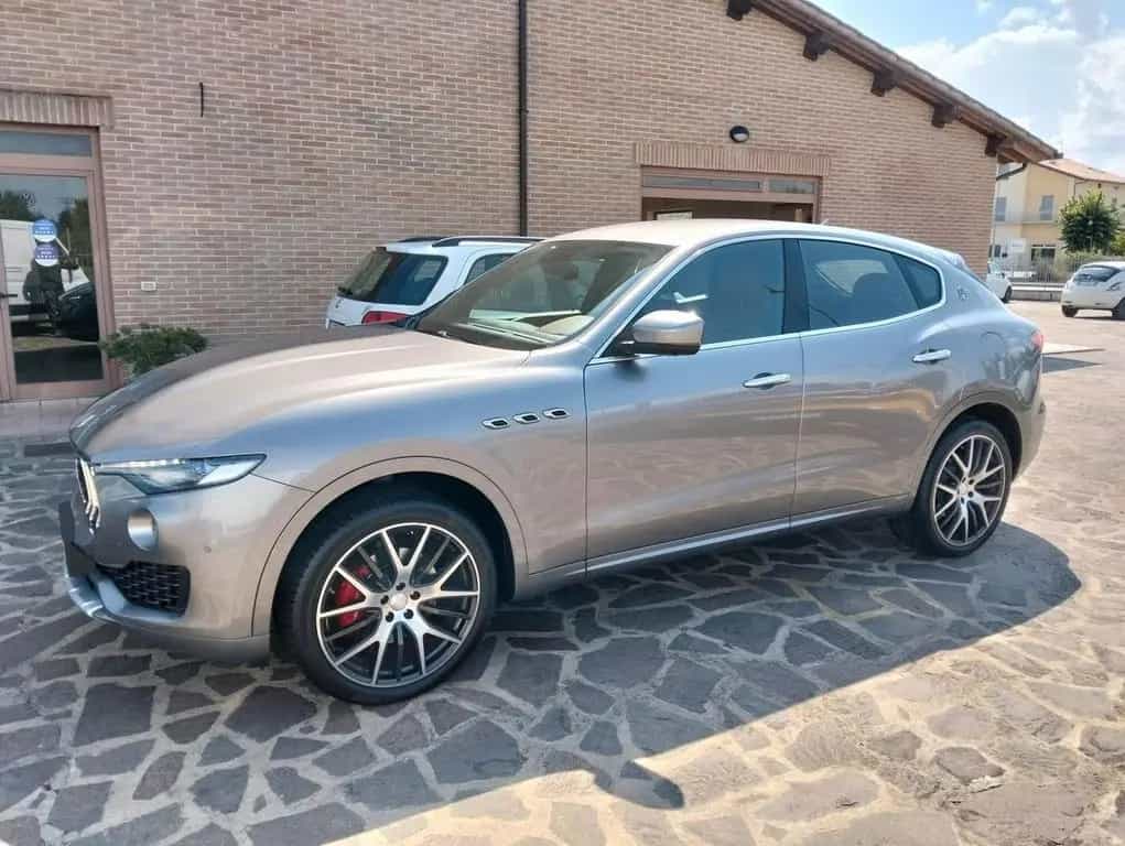 Maserati Levante V6 Diesel AWD 04/2017-photo-10