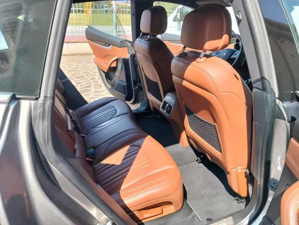Maserati Levante V6 Diesel AWD 04/2017-photo-11