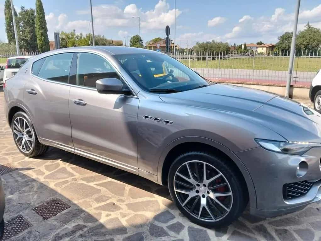 Maserati Levante V6 Diesel AWD 04/2017-photo-2