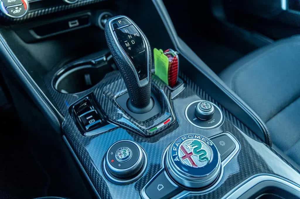 Alfa Romeo Giulia Sprint 2.0 Turbo 16V 147kW (200 PS) AT 03/2023-photo-14