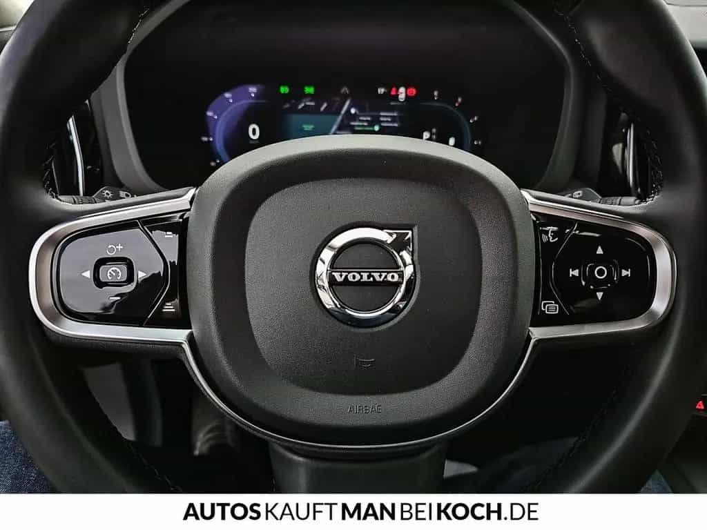 Volvo XC60 B4 D Plus Dark ACC BLIS V-LED 4xSHz MEM H&K 09/2023-photo-11