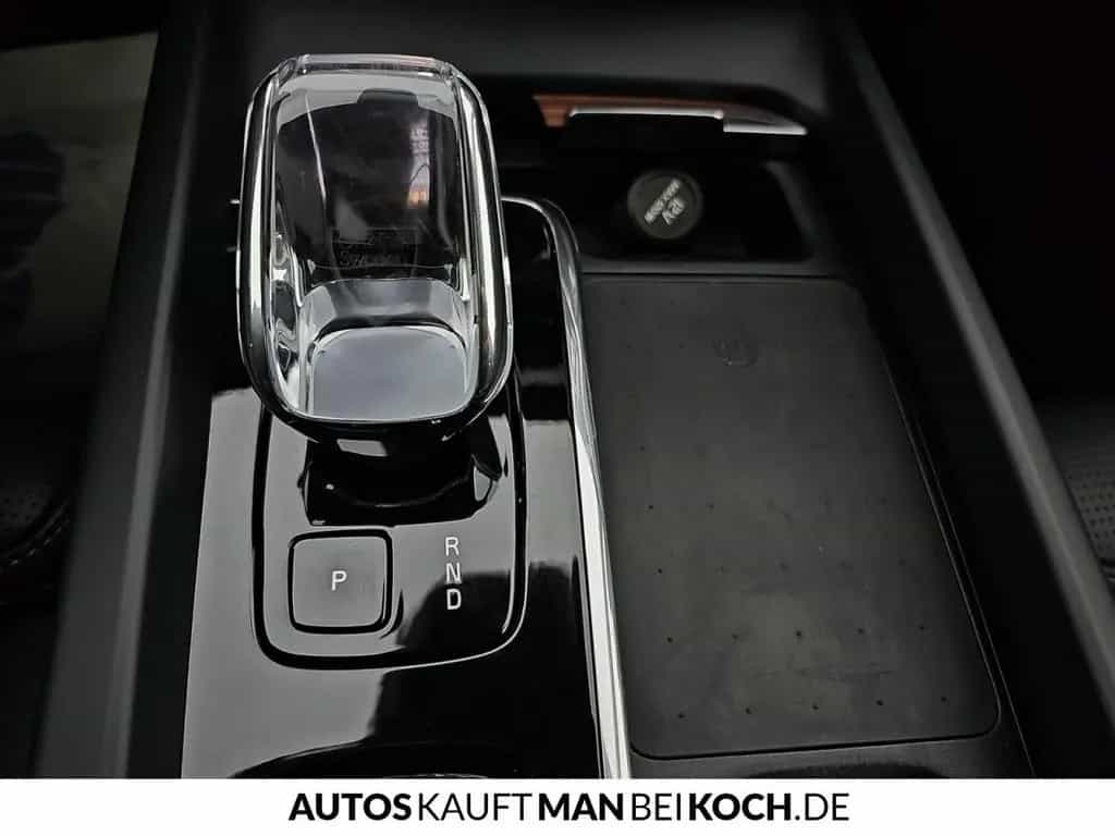 Volvo XC60 B4 D Plus Dark ACC BLIS V-LED 4xSHz MEM H&K 09/2023-photo-28