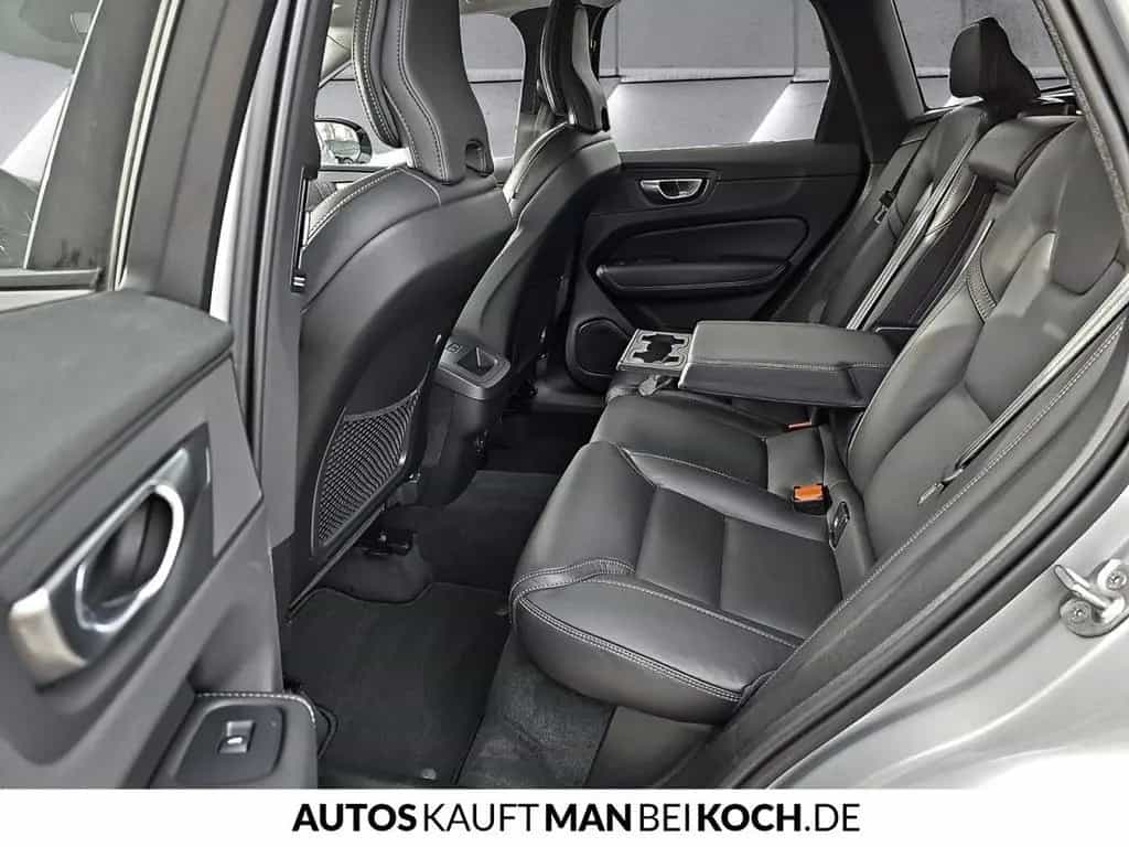 Volvo XC60 B4 D Plus Dark ACC BLIS V-LED 4xSHz MEM H&K 09/2023-photo-7