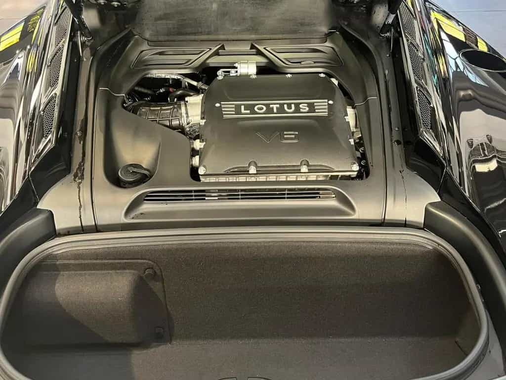 Lotus Emira V6 SE null-photo-8