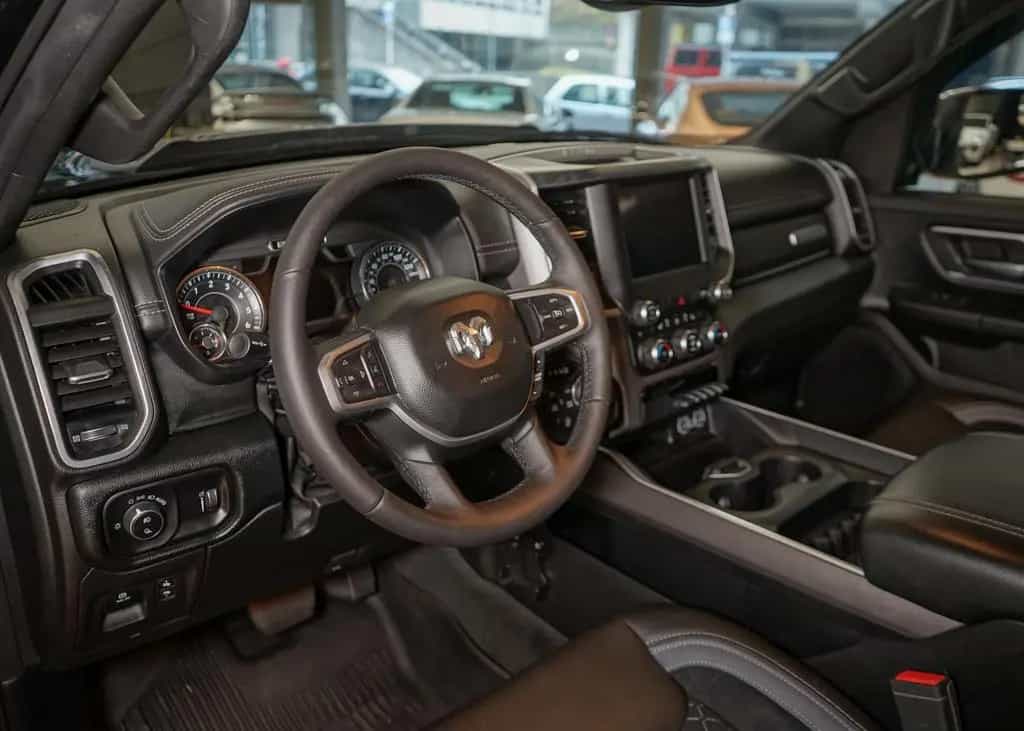 Dodge RAM 1500 4X4 Bighorn CrewCab 4WD-Auto PDC Kamera 10/2020-photo-15