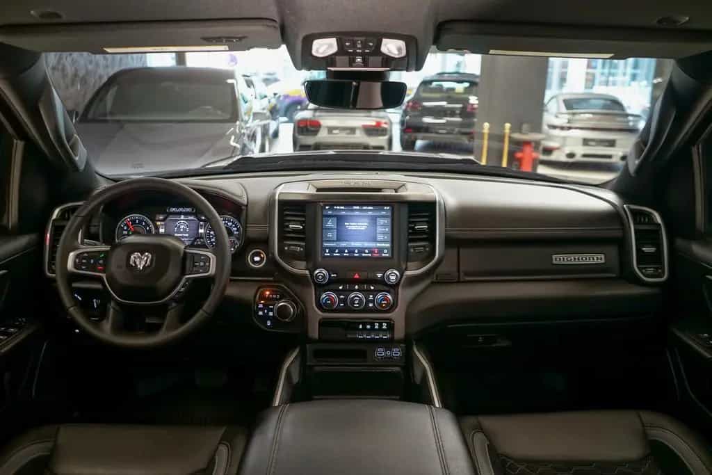 Dodge RAM 1500 4X4 Bighorn CrewCab 4WD-Auto PDC Kamera 10/2020-photo-18
