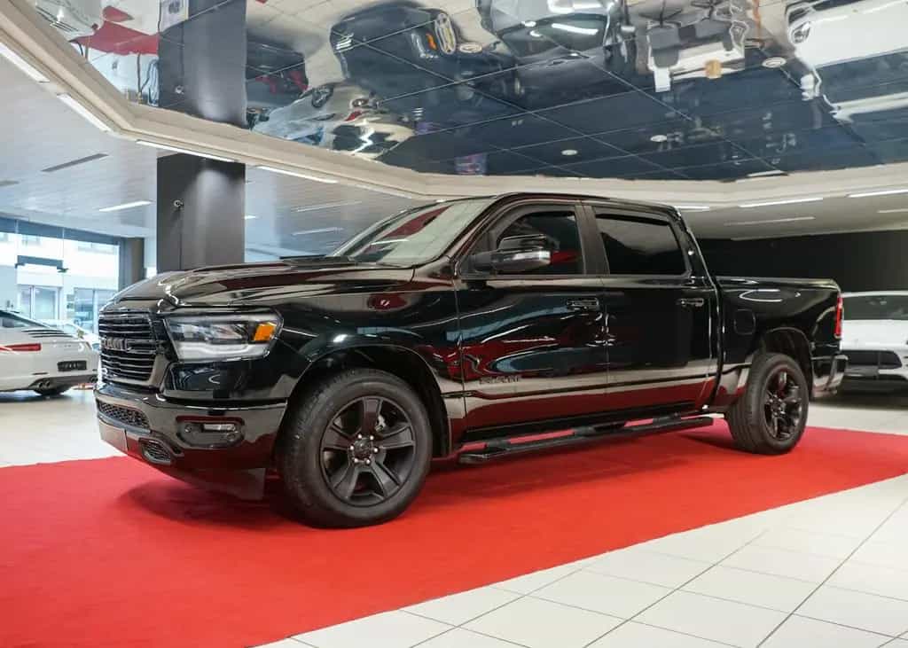 Dodge RAM 1500 4X4 Bighorn CrewCab 4WD-Auto PDC Kamera 10/2020-photo-2