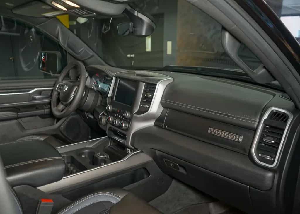 Dodge RAM 1500 4X4 Bighorn CrewCab 4WD-Auto PDC Kamera 10/2020-photo-23