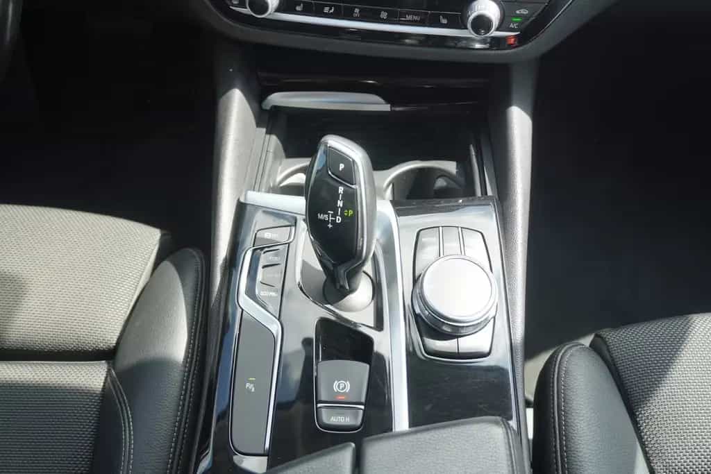 BMW 525 d Touring Sport Line LED Navi Virtual Cockpit 06/2019-photo-18