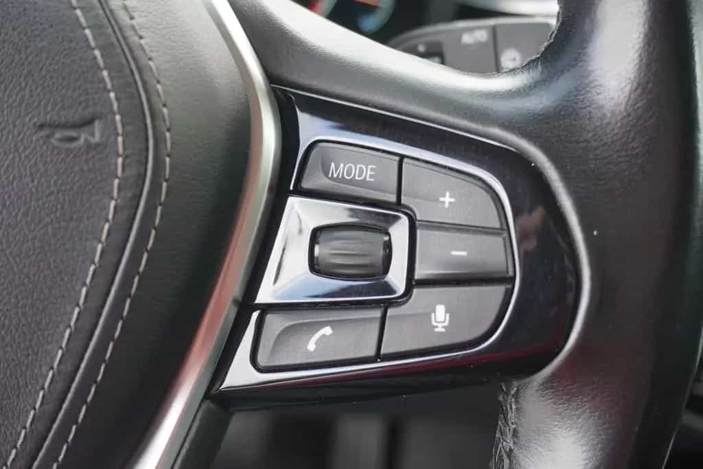 BMW 525 d Touring Sport Line LED Navi Virtual Cockpit 06/2019-photo-24