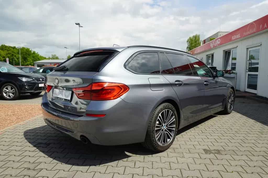 BMW 525 d Touring Sport Line LED Navi Virtual Cockpit 06/2019-photo-5