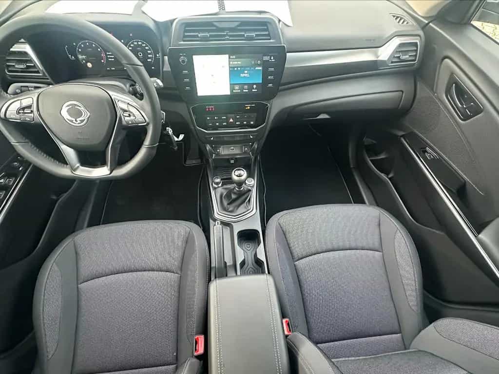 KGM Tivoli 1.5 T-GDI Essential (Nomad) null-photo-18