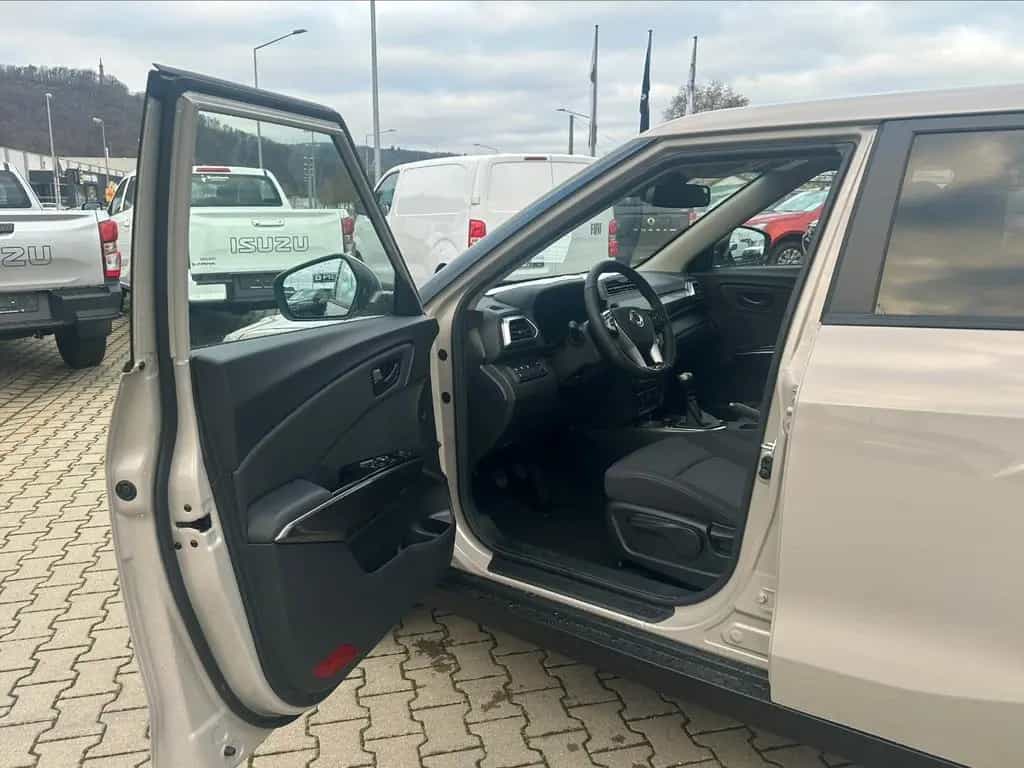 KGM Tivoli 1.5 T-GDI Essential (Nomad) null-photo-9