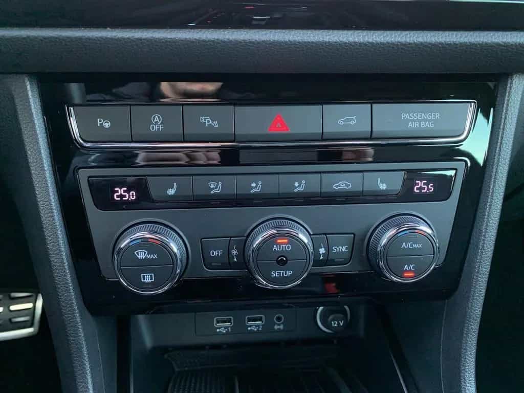 Cupra Ateca 2.0 TSI 4DRIVE DSG KAMERA+SHZ+ACC+NAVI 03/2019-photo-17