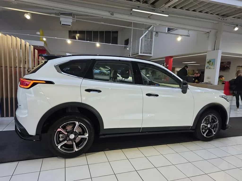 GWM Haval Jolion Pro 1.5 Turbo 7G-DCT Premium Pano A null-photo-25