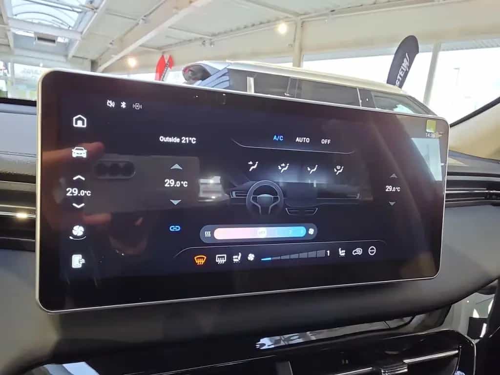 GWM HAVAL Jolion Pro 1.5 Turbo 7G-DCT Luxury App-Nav null-photo-16