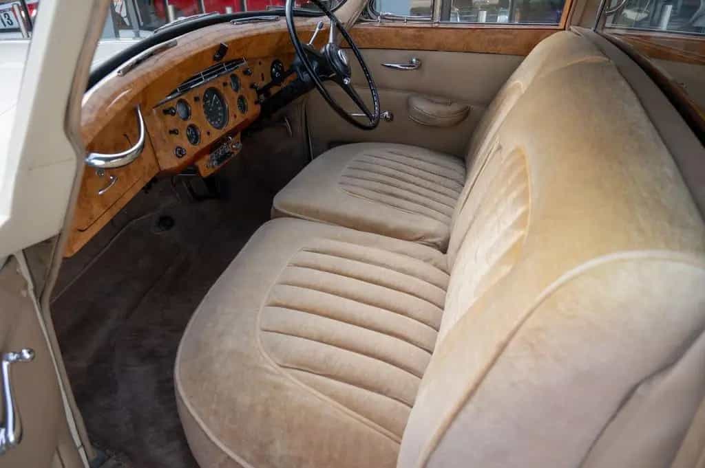 Rolls-Royce Wraith SILVER Hooper LWB 02/1954-photo-7