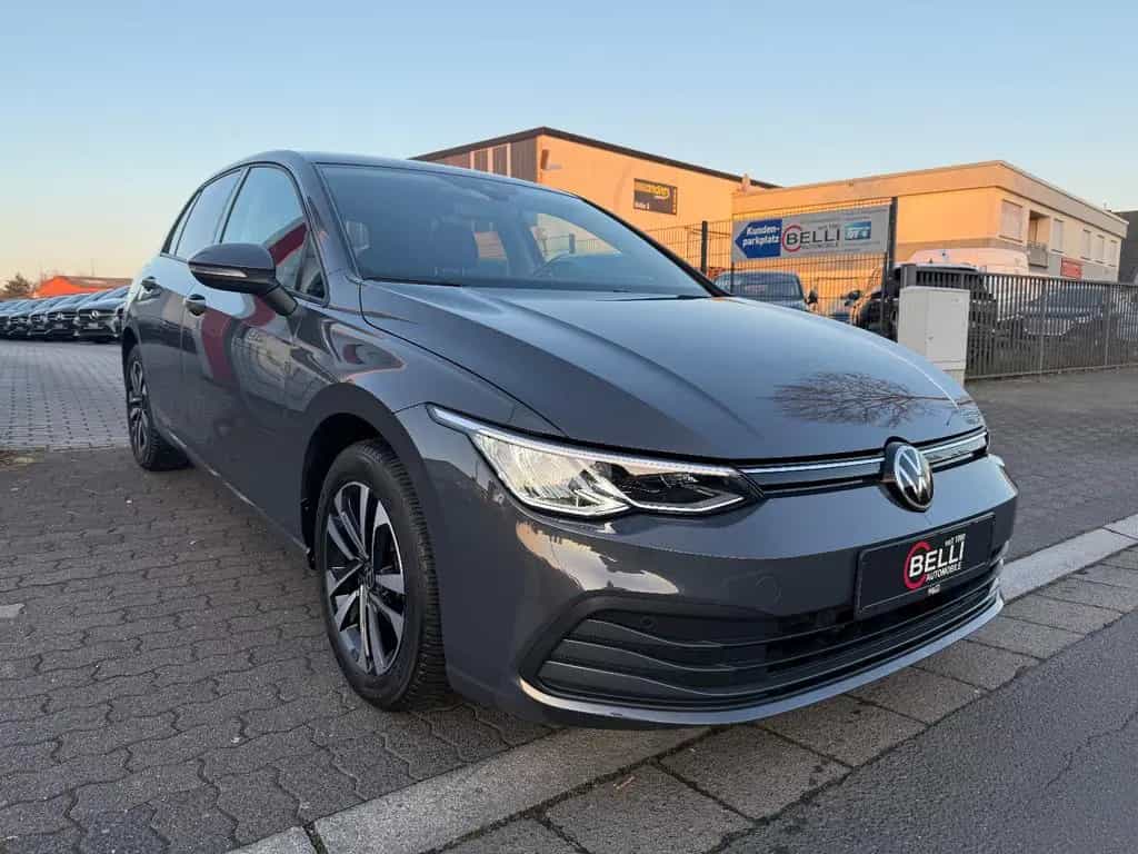Volkswagen Golf VIII Lim. United ACC R.Kamera FINANZIERUNG 10/2020-photo-2