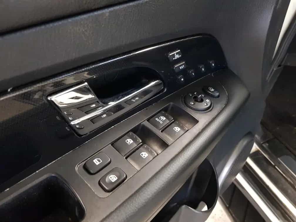 Ssangyong REXTON 2.2 e-XDi AT 4WD 3.5t Anhängelast 06/2017-photo-17