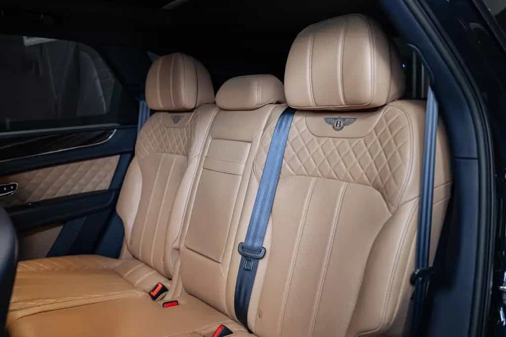Bentley Bentayga 6.0/W12/4WD/Pano/Massage/360/ACC 03/2017-photo-35