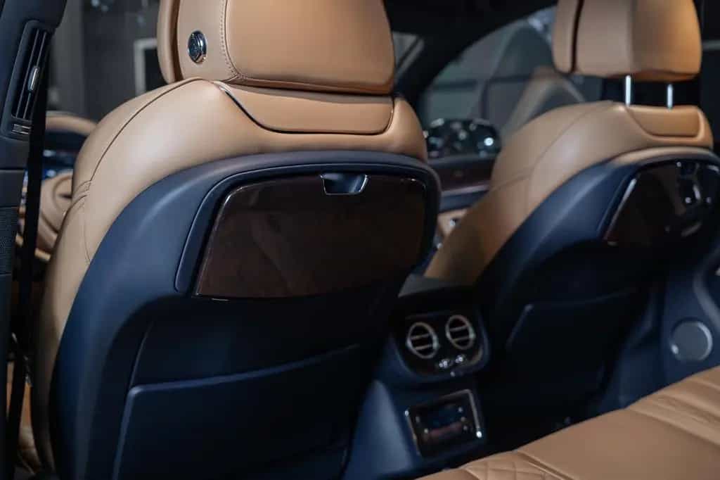 Bentley Bentayga 6.0/W12/4WD/Pano/Massage/360/ACC 03/2017-photo-37
