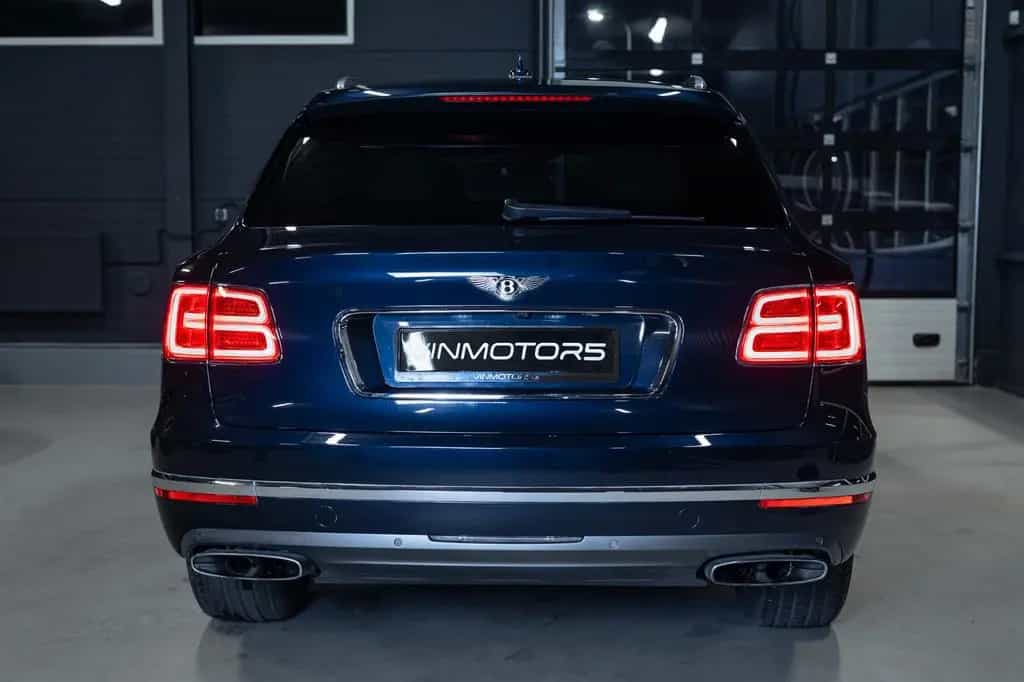 Bentley Bentayga 6.0/W12/4WD/Pano/Massage/360/ACC 03/2017-photo-4