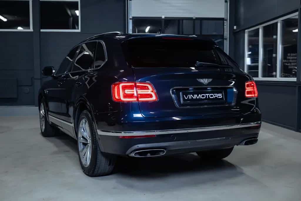 Bentley Bentayga 6.0/W12/4WD/Pano/Massage/360/ACC 03/2017-photo-5