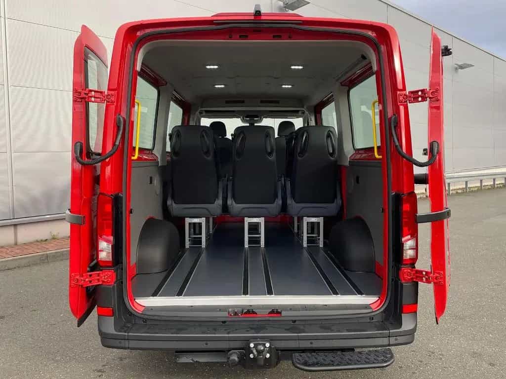 MAN TGE 3.180 Kombi L3H2 FEUERWEHR AHK DAB SITZH PDC 04/2026-photo-36