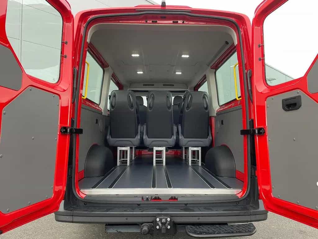 MAN TGE 3.180 Kombi L3H2 FEUERWEHR AHK DAB SITZH PDC 04/2026-photo-9