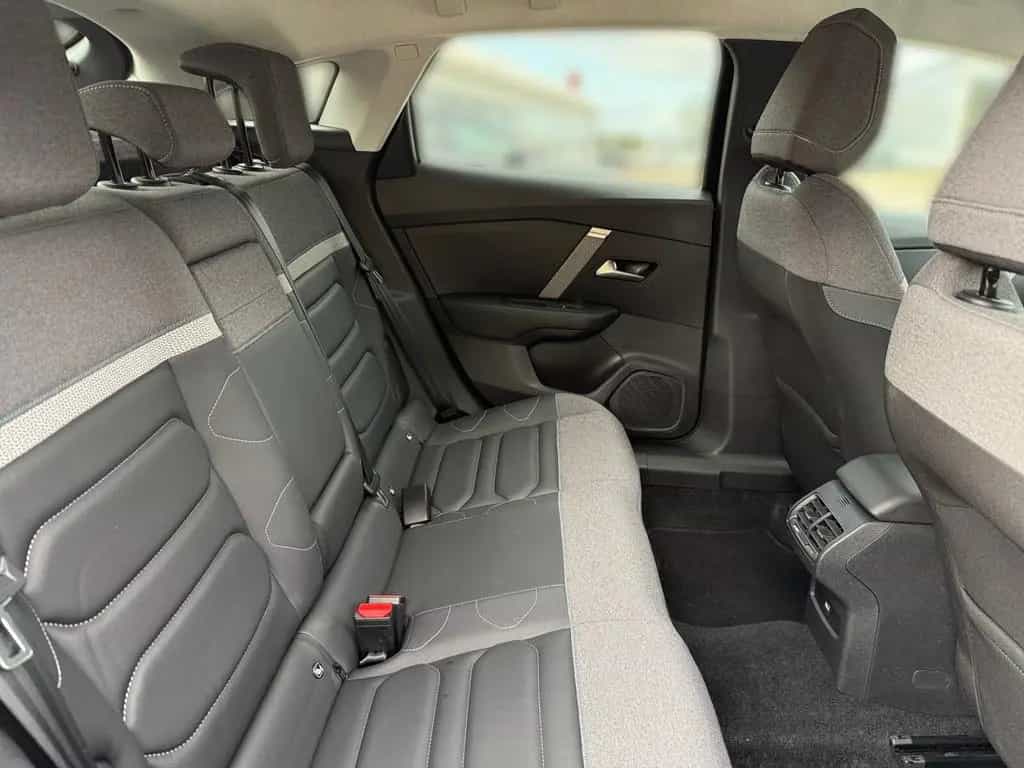 Citroën C4 Shine SITZHEIZUNG+TEMPOMAT+LENKRAD-HEIZUNG 10/2023-photo-14