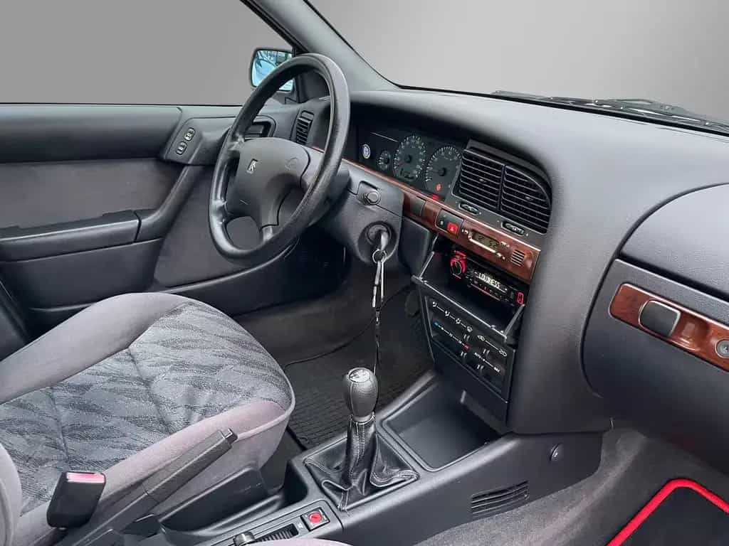Citroën Xantia 1.8 Wenig KM 04/2000-photo-16