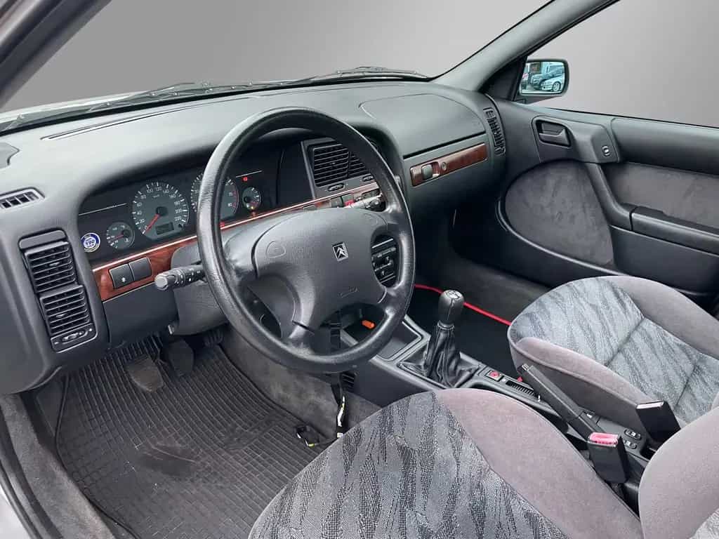 Citroën Xantia 1.8 Wenig KM 04/2000-photo-21