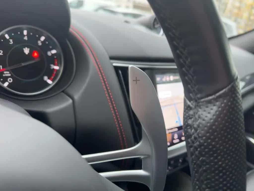 Maserati Levante Modena S AWD 430PS PANO-CARBON-360Grad 04/2023-photo-12