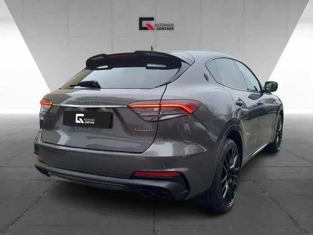 Maserati Levante Modena S AWD 430PS PANO-CARBON-360Grad 04/2023-photo-3