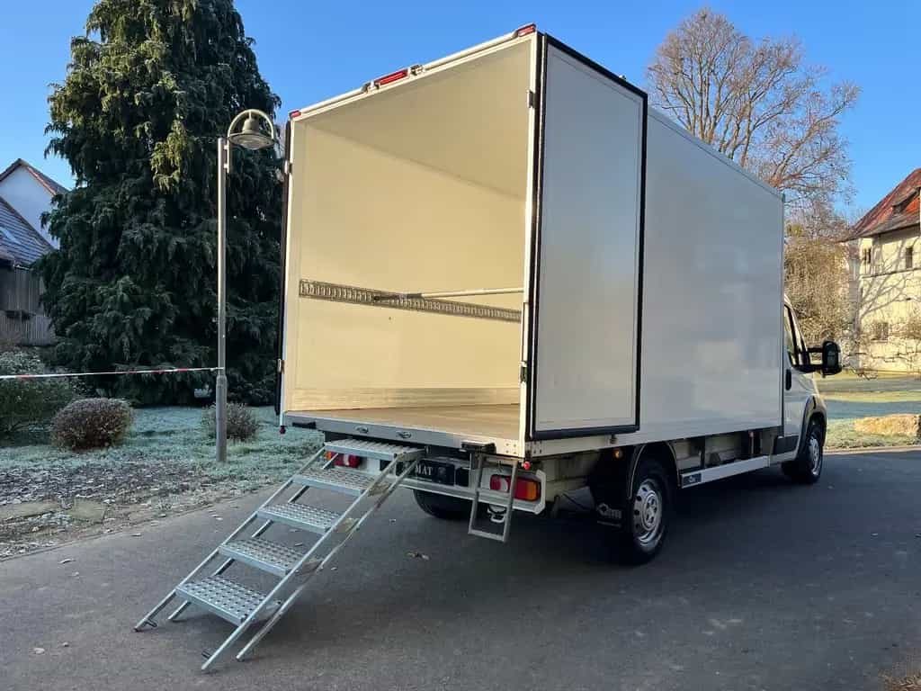 Citroën Jumper XXL KOFFER MIT PORTALTÜREN TEMPOMAT LED 08/2017-photo-1