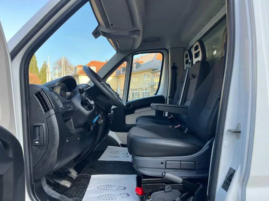 Citroën Jumper XXL KOFFER MIT PORTALTÜREN TEMPOMAT LED 08/2017-photo-27