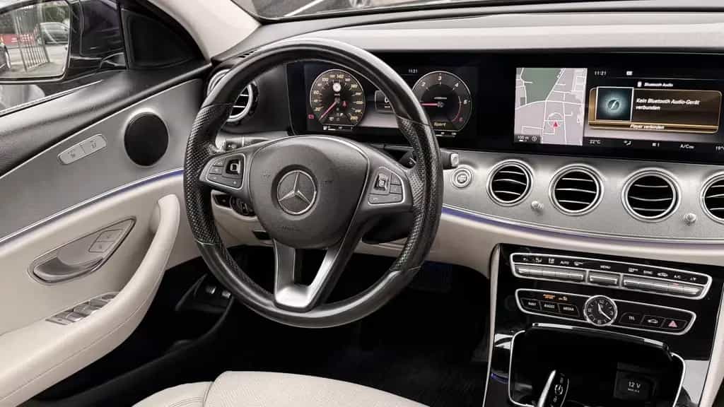 Mercedes-Benz E 220 d Limousine | WIDESCREEN | AUTOMATIK | HUD 03/2017-photo-19