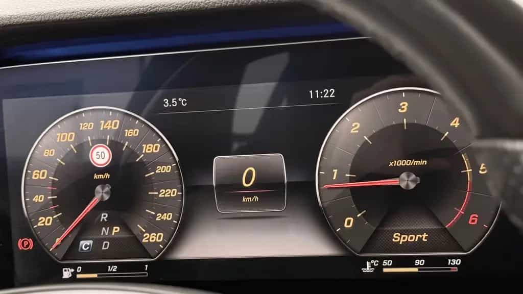 Mercedes-Benz E 220 d Limousine | WIDESCREEN | AUTOMATIK | HUD 03/2017-photo-7