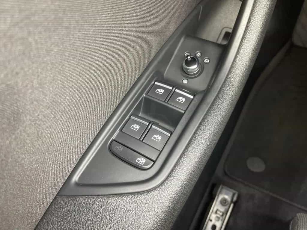 Audi A5 40 TDI S-tronic quattro LED PANO NAVI SHZ PDC 05/2019-photo-17