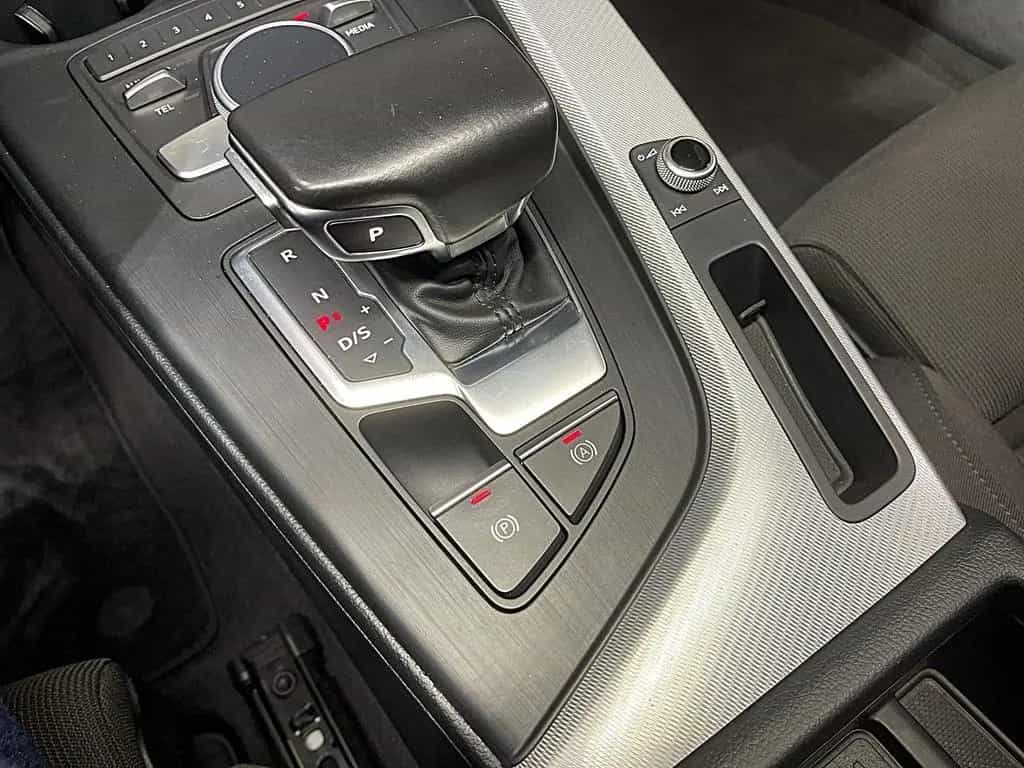 Audi A5 40 TDI S-tronic quattro LED PANO NAVI SHZ PDC 05/2019-photo-31