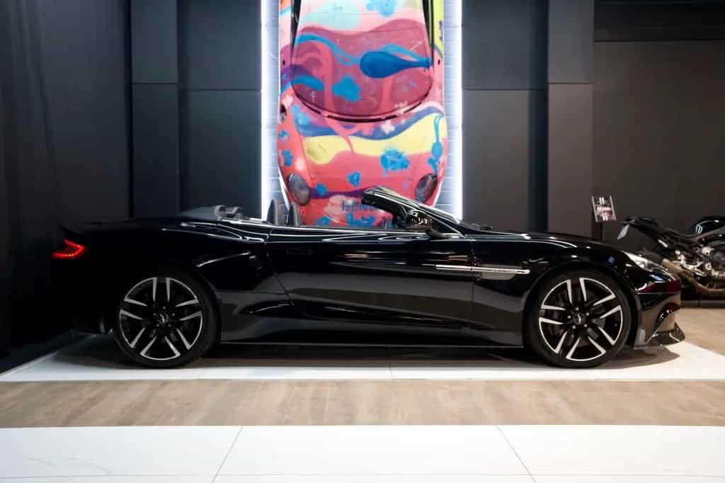Aston Martin Vanquish volante*B&O*Carbon ceramic*Onyx Black 10/2016-photo-1