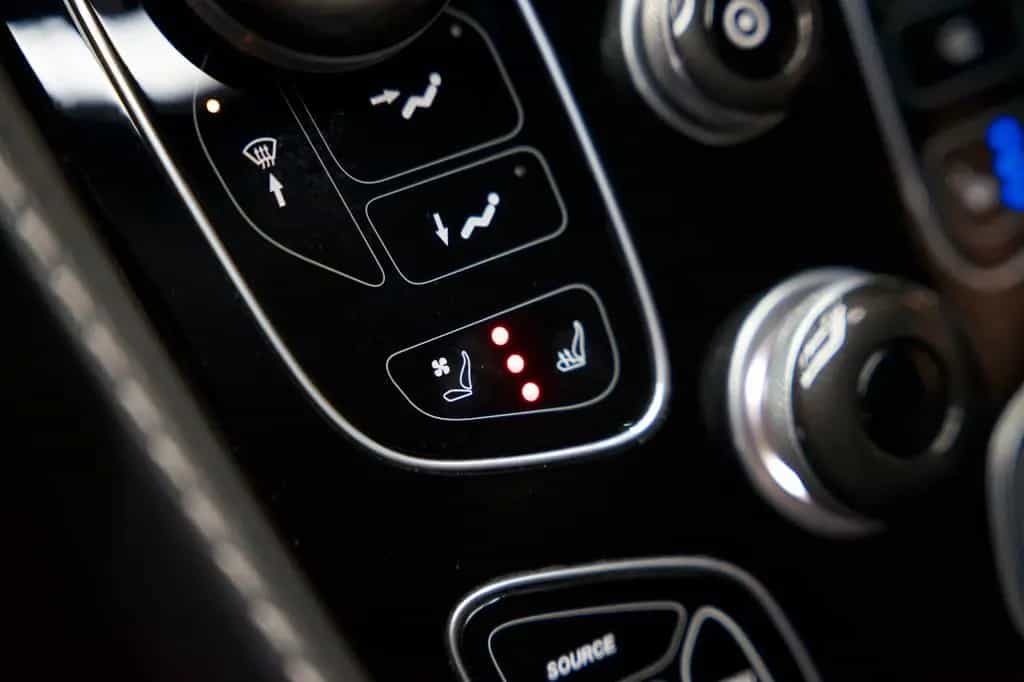 Aston Martin Vanquish volante*B&O*Carbon ceramic*Onyx Black 10/2016-photo-15