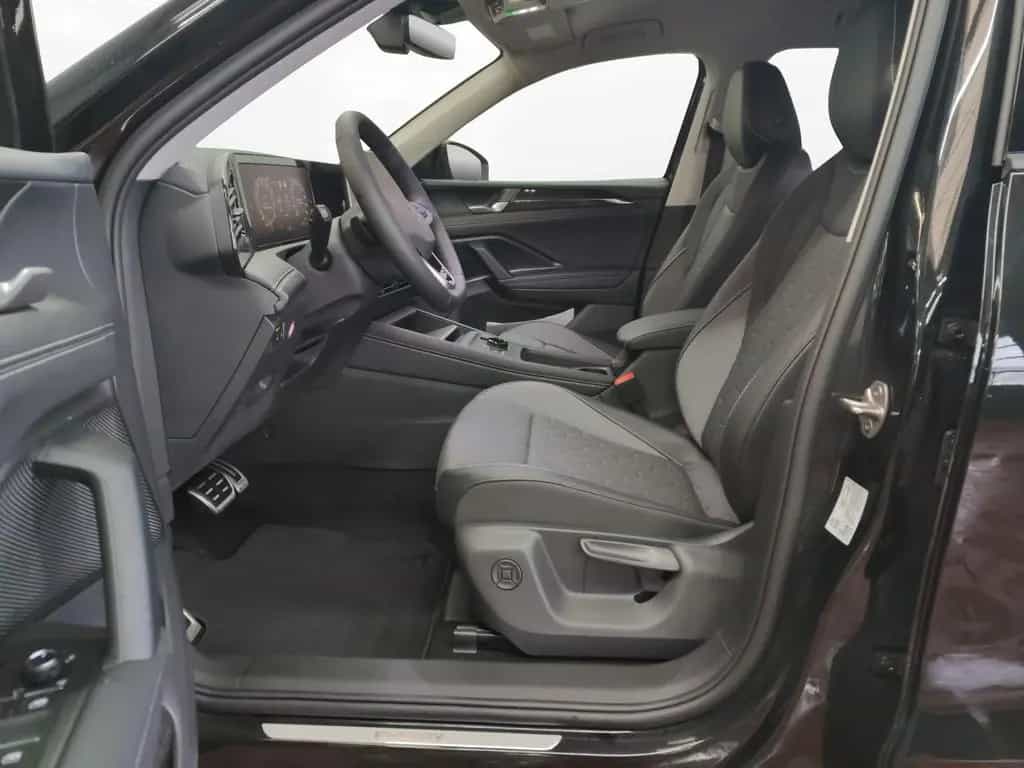 Volkswagen Tiguan ENERGY 1,5 l eTSI OPF 96 kW (130 PS) 7-Ga null-photo-1