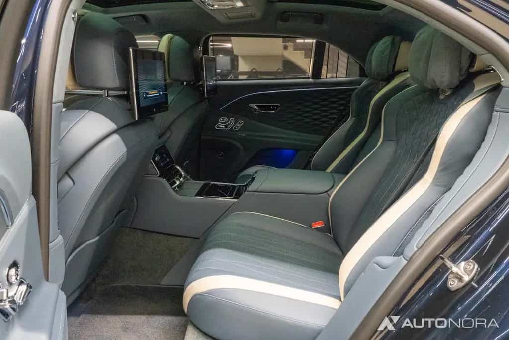 Bentley Flying Spur W12 Speed Mulliner Blackline RSE 08/2023-photo-21