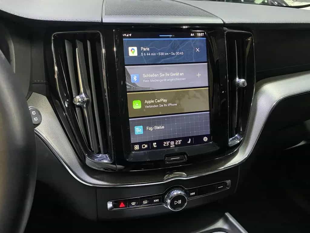 Volvo XC60 Ultimate Dark*AWD*HUD*360Cam*LED*SHZ*Pano* 10/2022-photo-23