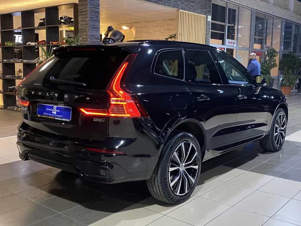Volvo XC60 Ultimate Dark*AWD*HUD*360Cam*LED*SHZ*Pano* 10/2022-photo-7