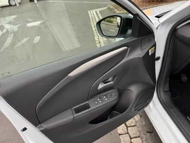 Opel Corsa Allwetter Komfort Lenkrad-/Sitzheizung 11/2025-photo-7