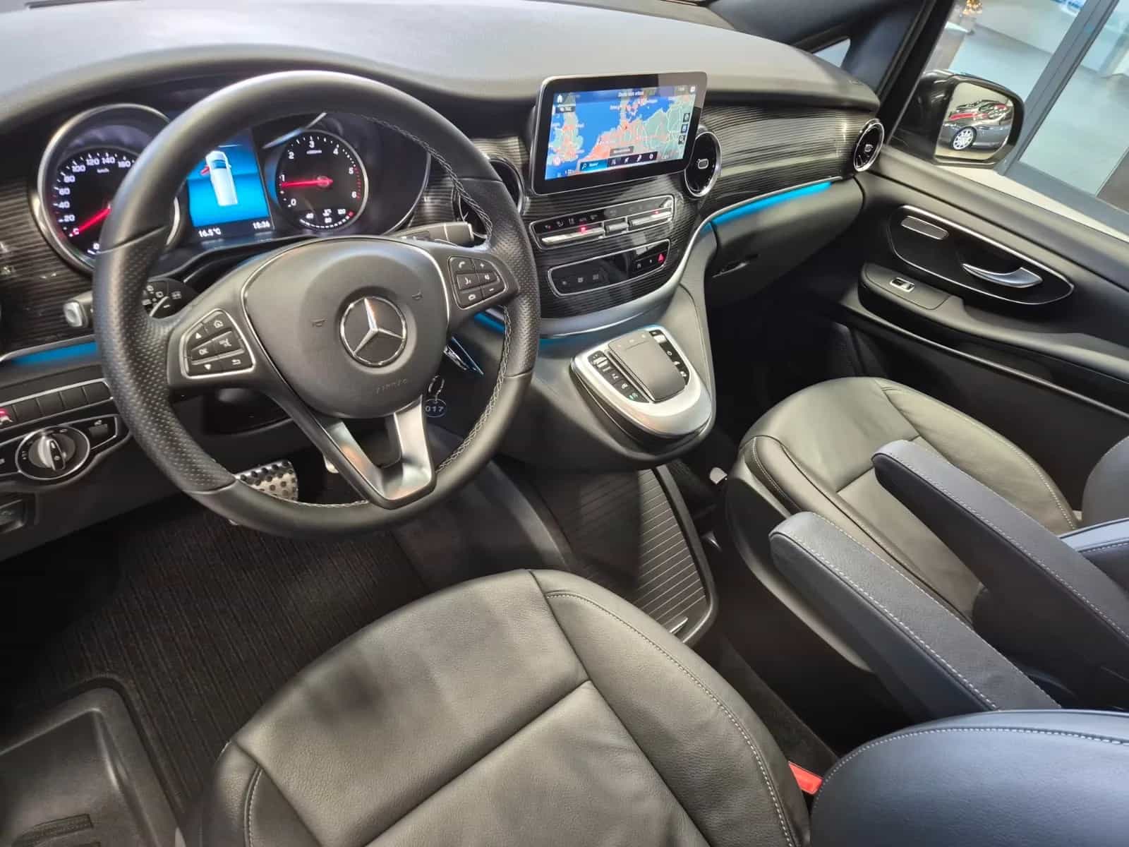 Mercedes-Benz V-Class 250 05/2024-photo-16